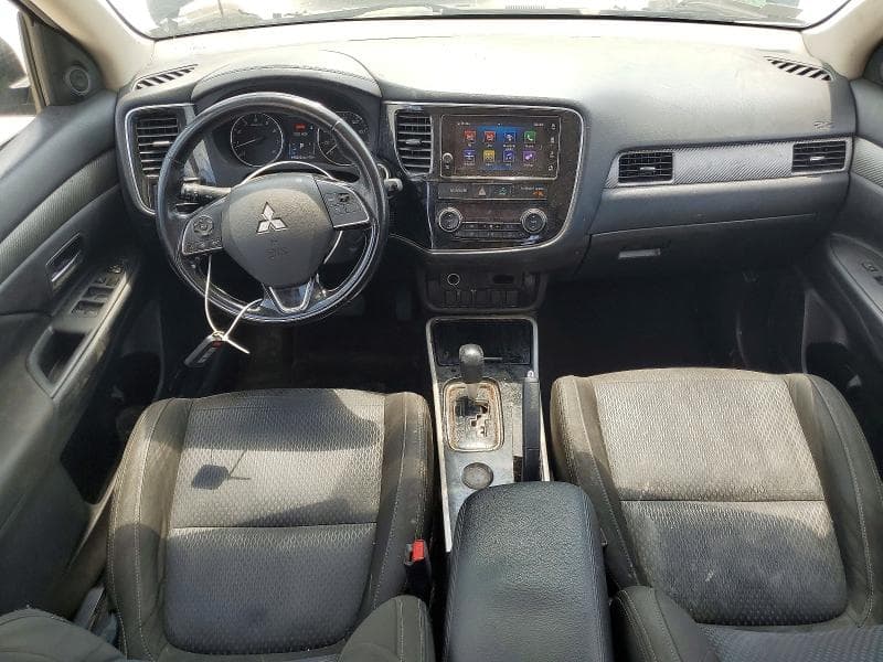 2017 MITSUBISHI OUTLANDER SE 8
