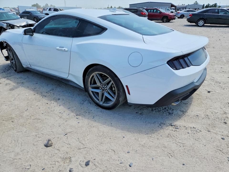 2025 FORD MUSTANG 2