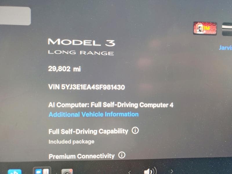 2025 TESLA MODEL 3 9