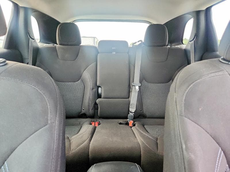 2019 JEEP CHEROKEE LATITUDE 10