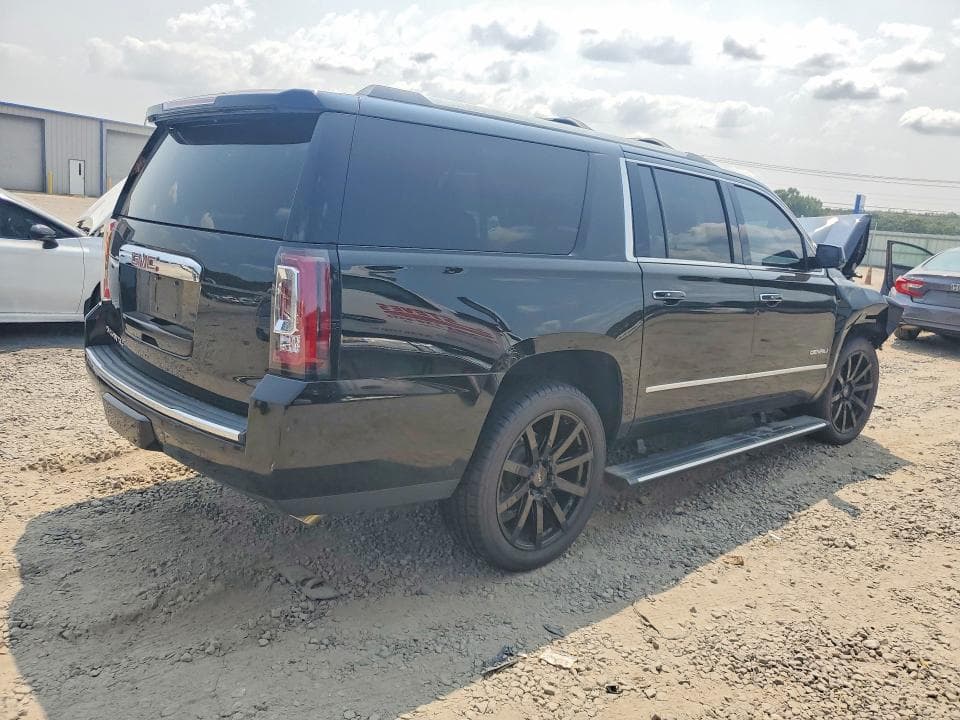 2017 GMC YUKON XL DENALI 3