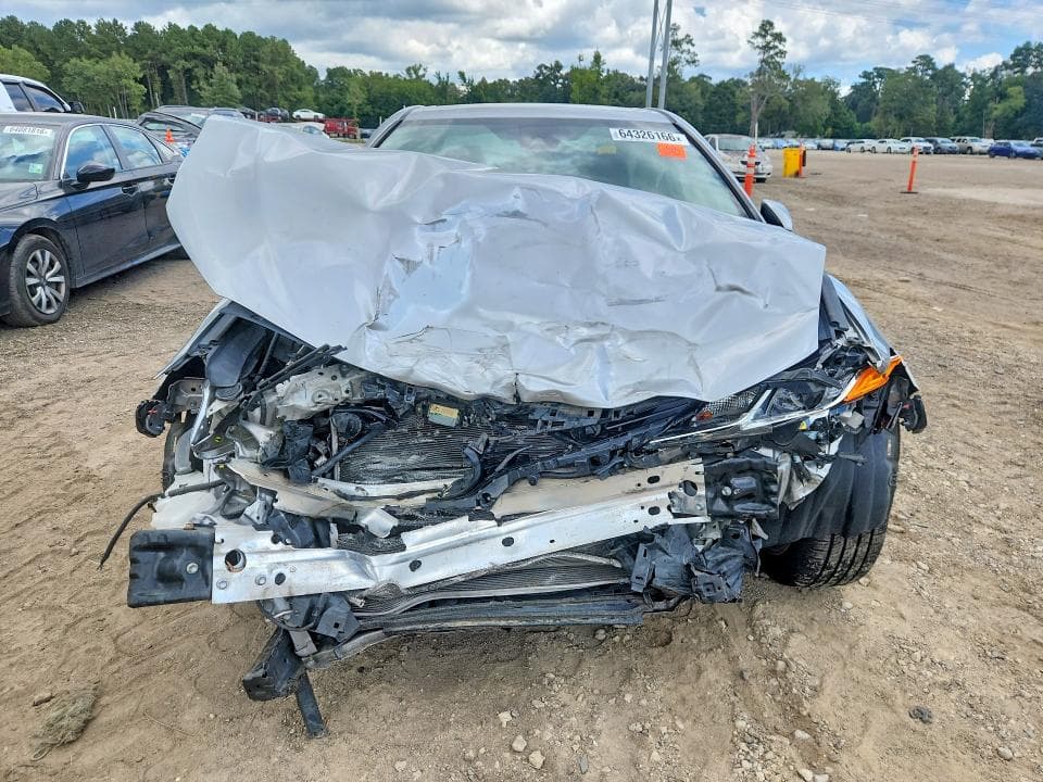 2022 TOYOTA CAMRY LE 5
