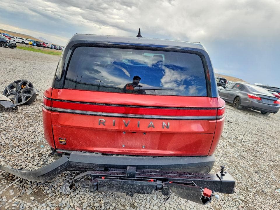 2026 RIVIAN R1S PREMIUM 6