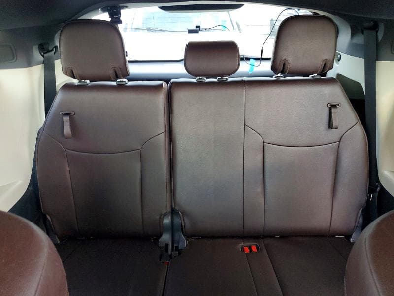 2024 TOYOTA SIENNA PLATINUM 7-PASSENGER 10