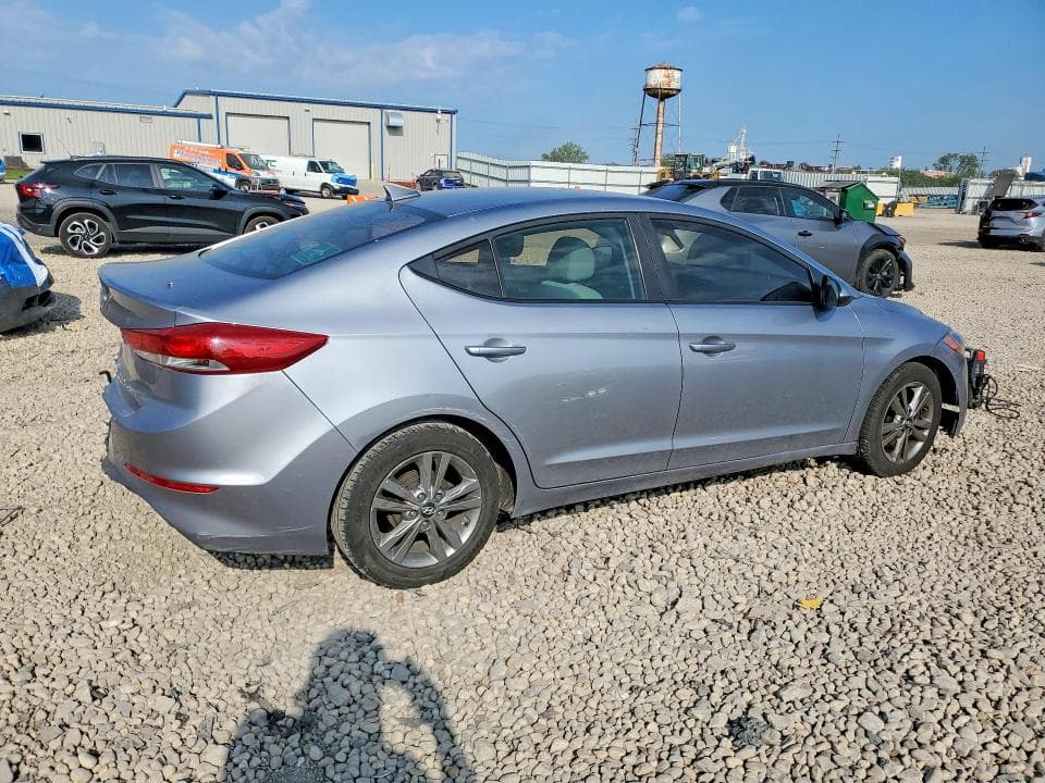 2017 HYUNDAI ELANTRA SE 3