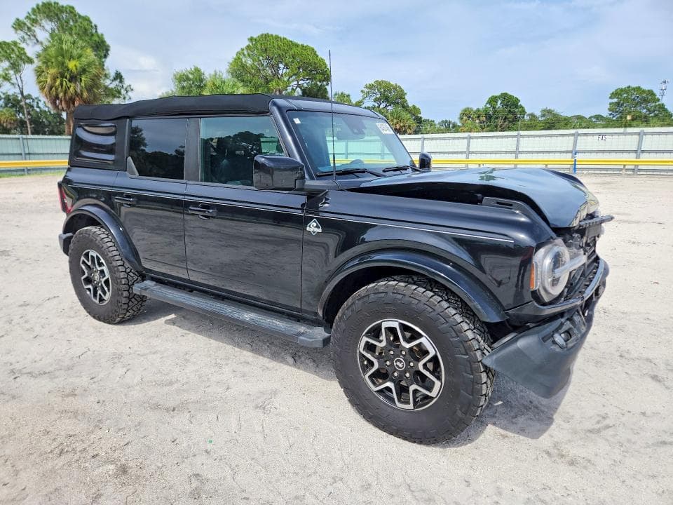 2023 FORD BRONCO BASE 4