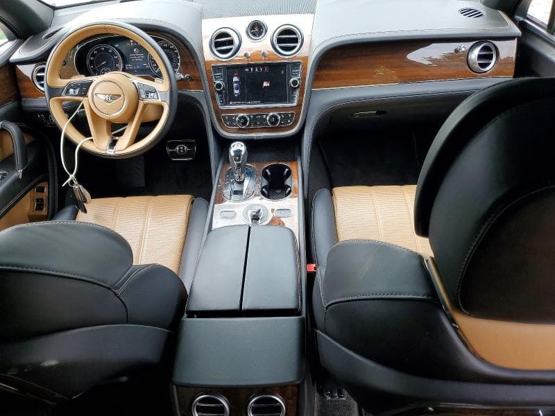 2018 BENTLEY BENTAYGA 8
