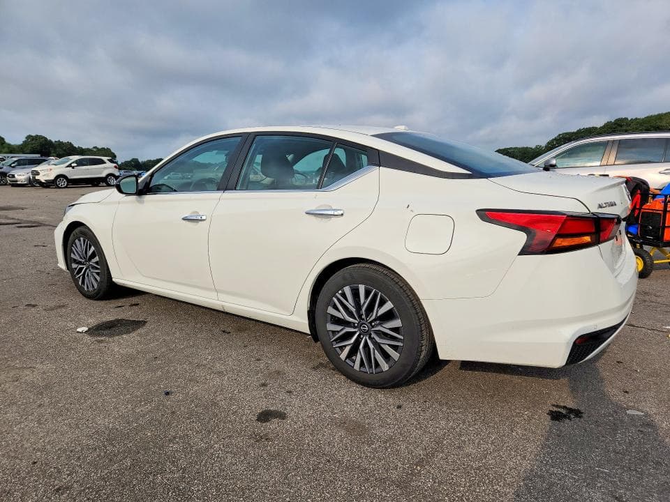 2025 NISSAN ALTIMA SV 2