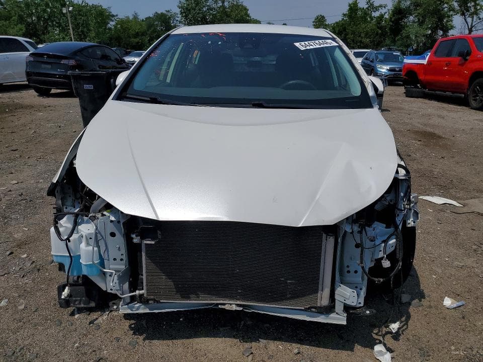 2019 TOYOTA PRIUS LE 5