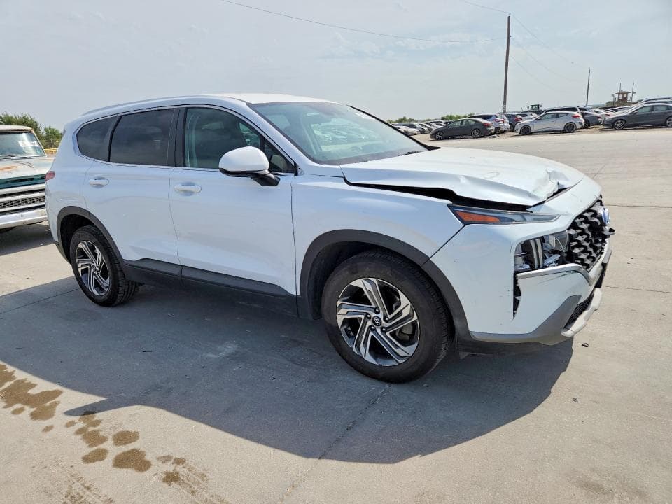 2021 HYUNDAI SANTA FE SE 4