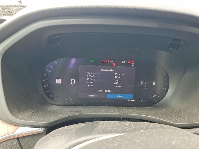 2024 VOLVO XC60 PLUS 9