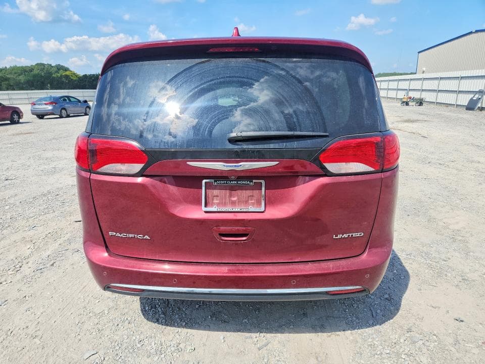 2018 CHRYSLER PACIFICA LIMITED 6