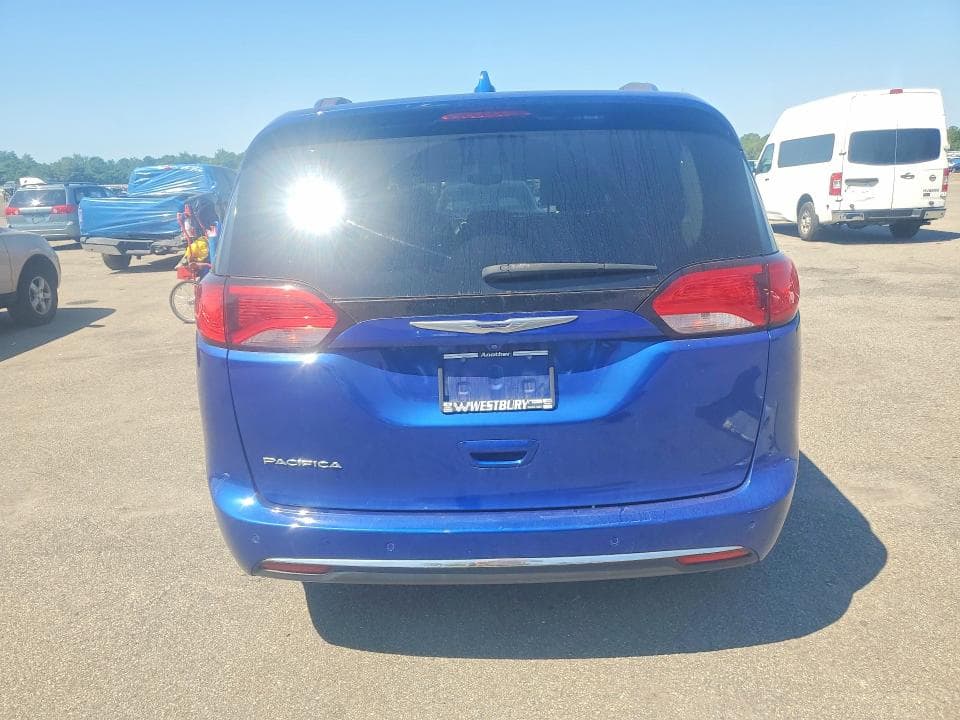 2020 CHRYSLER PACIFICA TOURING L 6