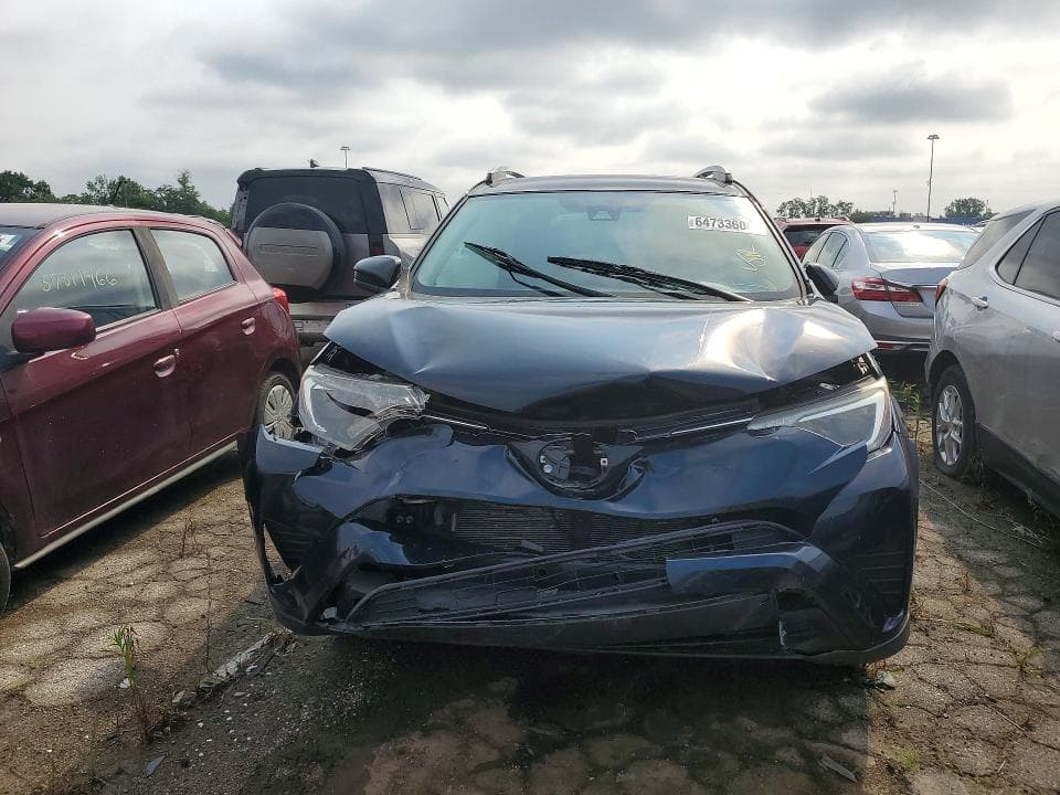 2017 TOYOTA RAV4 LE 5