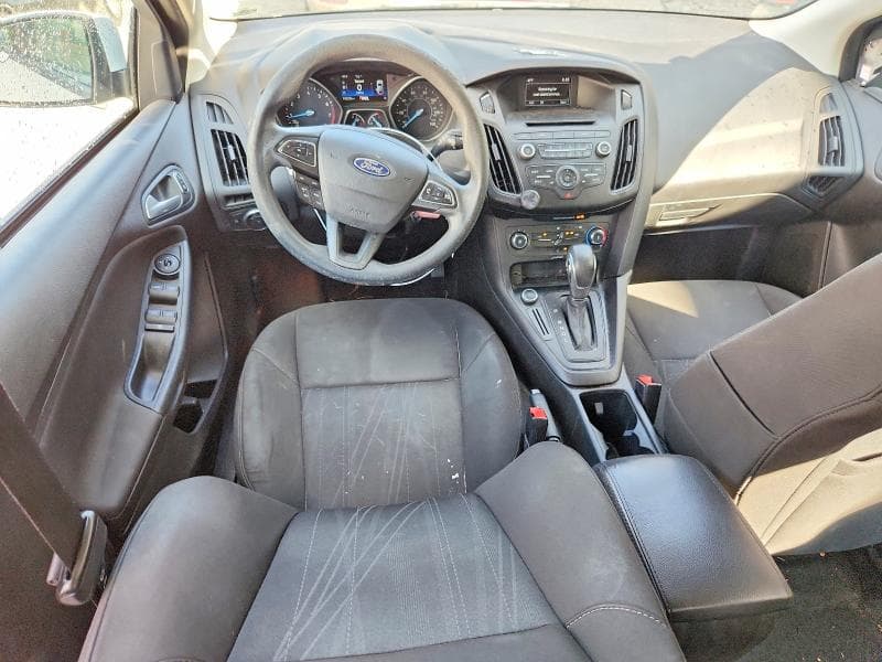 2017 FORD FOCUS SE 8