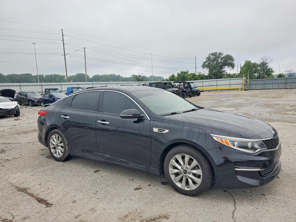 2017 KIA OPTIMA EX 4