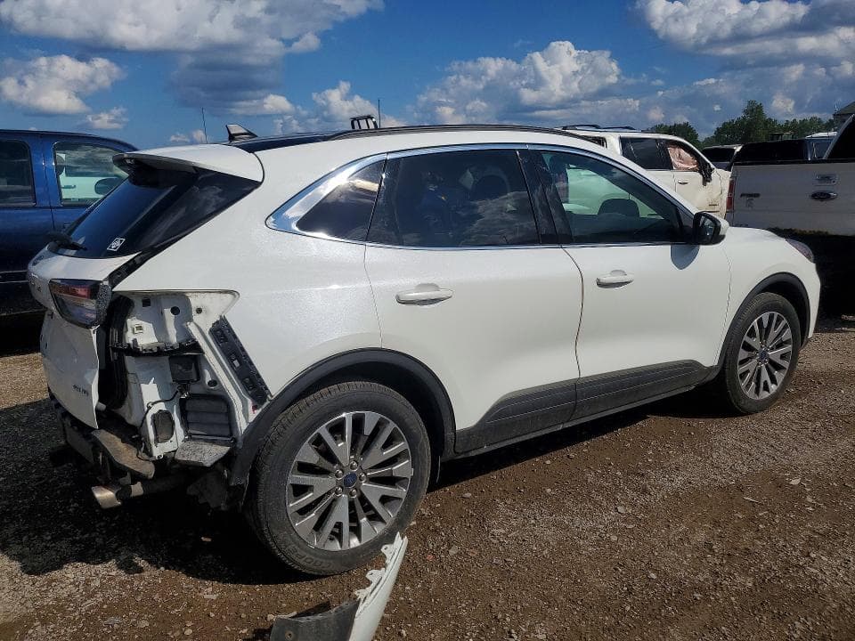 2022 FORD ESCAPE TITANIUM 3