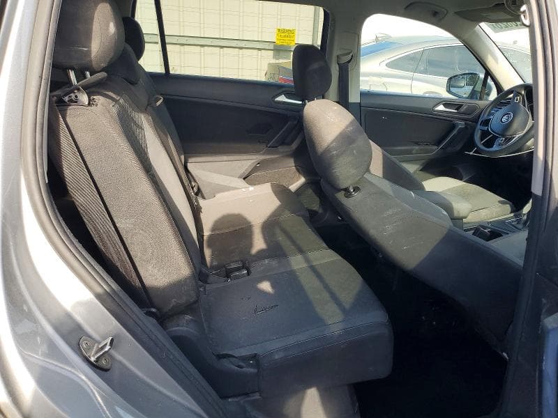 2019 VOLKSWAGEN TIGUAN S 11