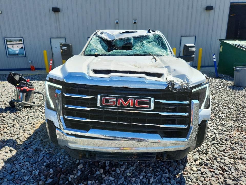 2025 GMC SIERRA K2500 SLE 5