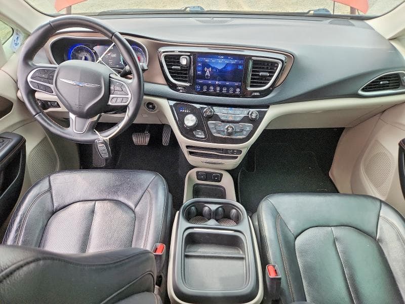 2018 CHRYSLER PACIFICA TOURING L 8