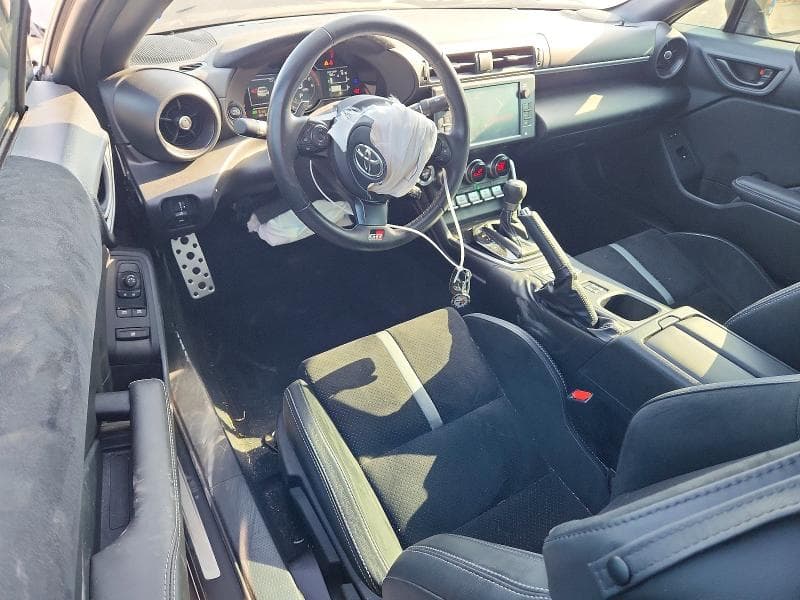 2023 TOYOTA GR 86 PREMIUM 8