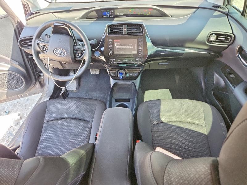 2020 TOYOTA PRIUS LE 8