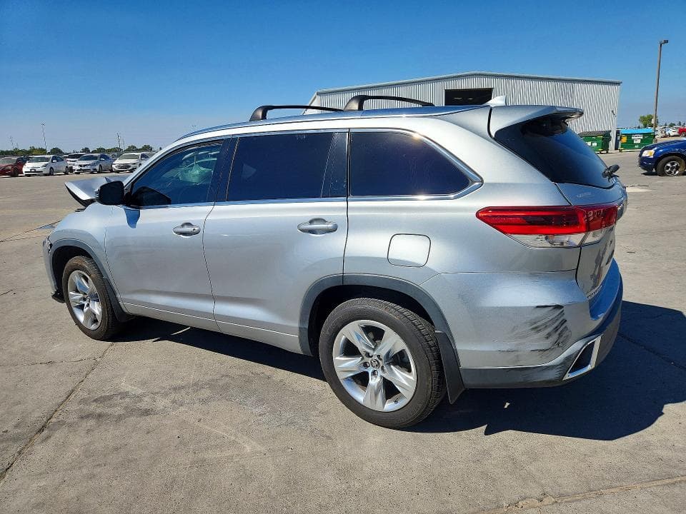 2018 TOYOTA HIGHLANDER LIMITED PLATINUM 2