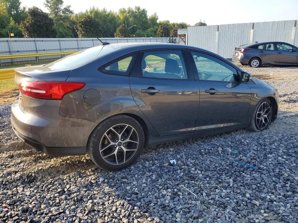 2017 FORD FOCUS SEL 3