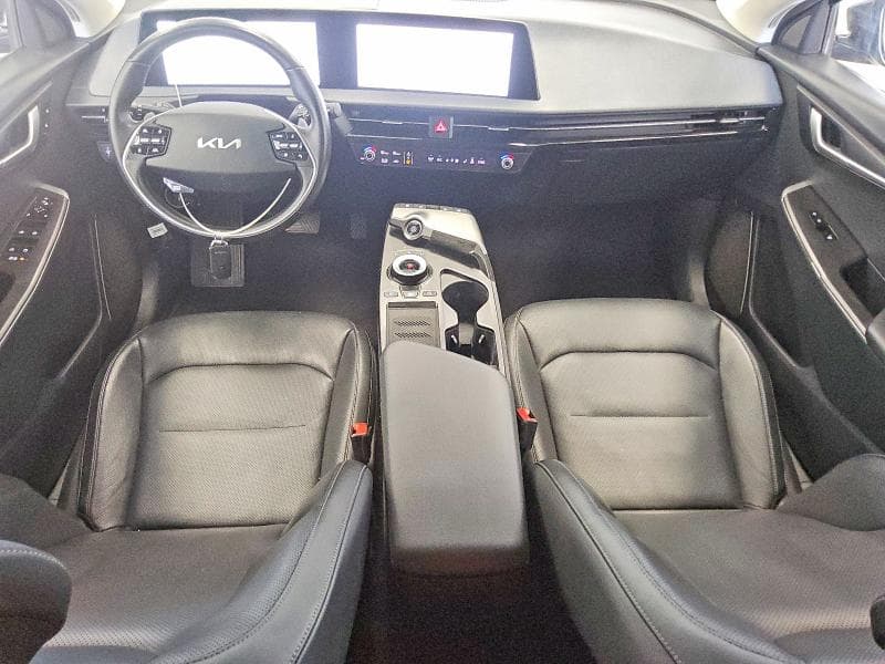 2023 KIA EV6 WIND 8