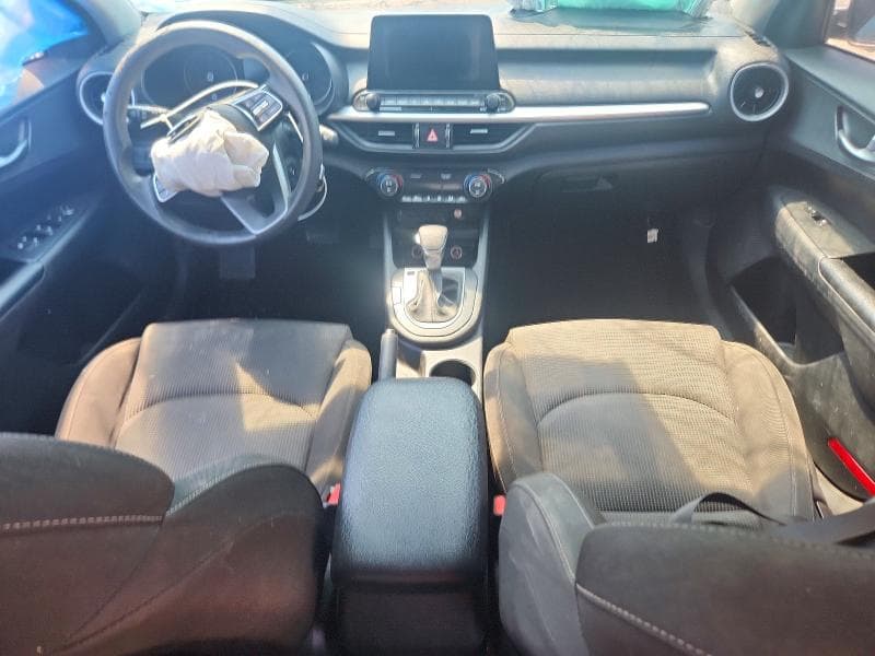 2019 KIA FORTE LXS 8