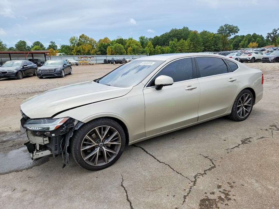 2018 VOLVO S90 T5 MOMENTUM