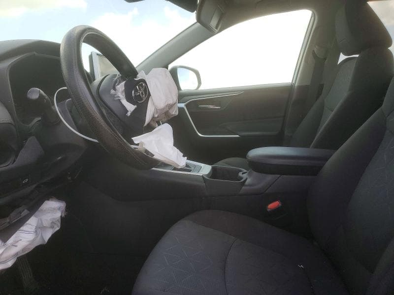 2024 TOYOTA RAV4 XLE 7