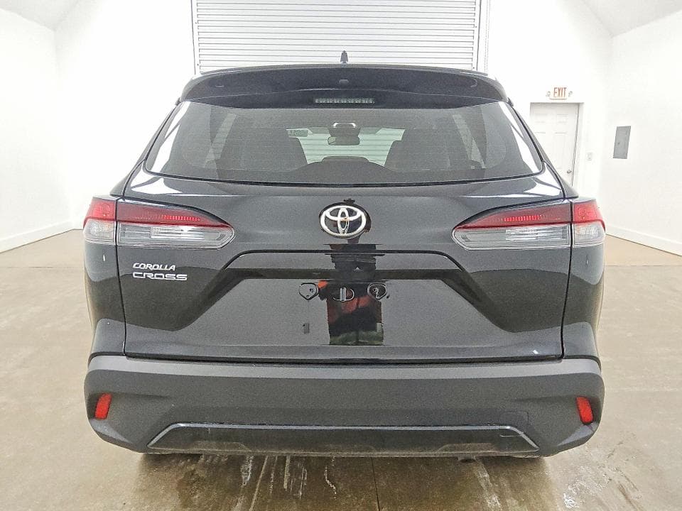 2026 TOYOTA COROLLA CROSS L 6