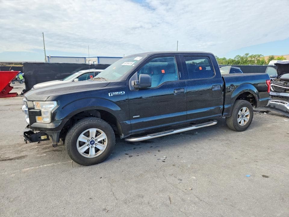2017 FORD F150 SUPERCREW - 1