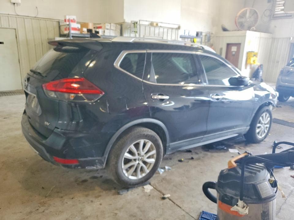 2018 NISSAN ROGUE SV 3