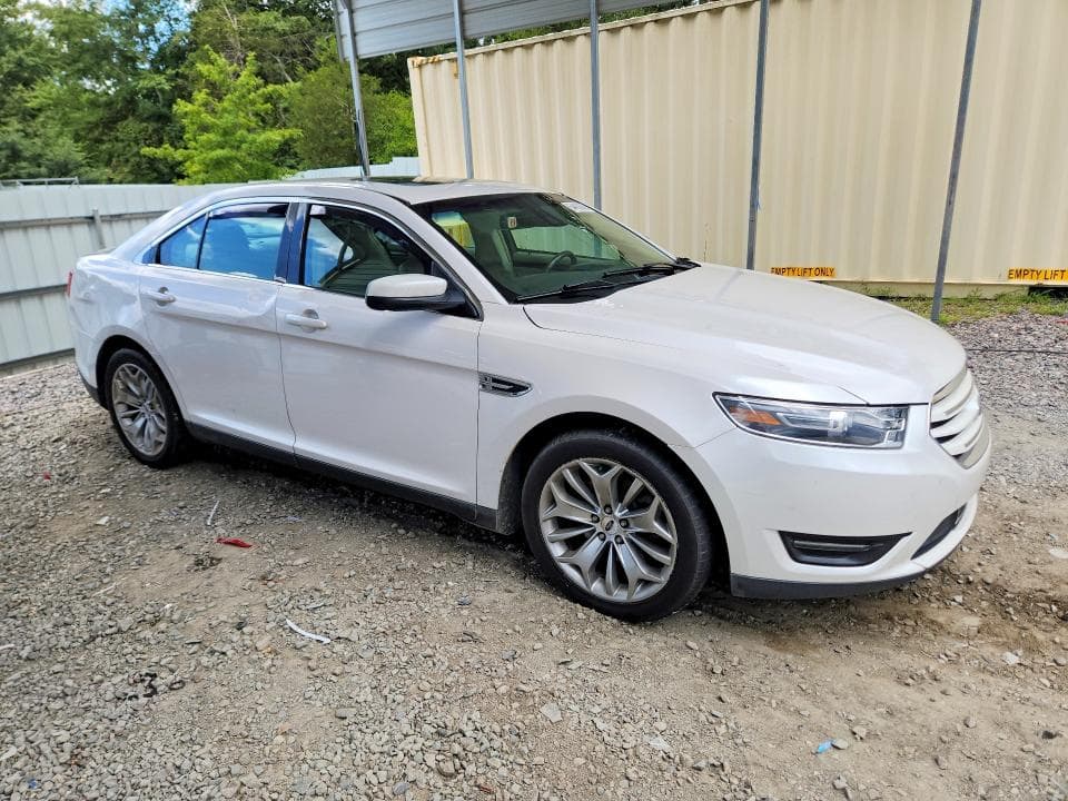 2018 FORD TAURUS LIMITED 4