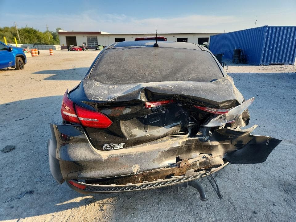 2018 FORD FOCUS SE 6