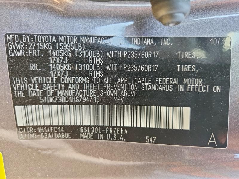 2017 TOYOTA SIENNA LE 13