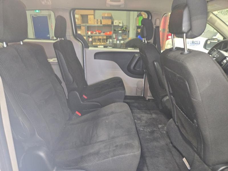 2019 DODGE GRAND CARAVAN SE 11