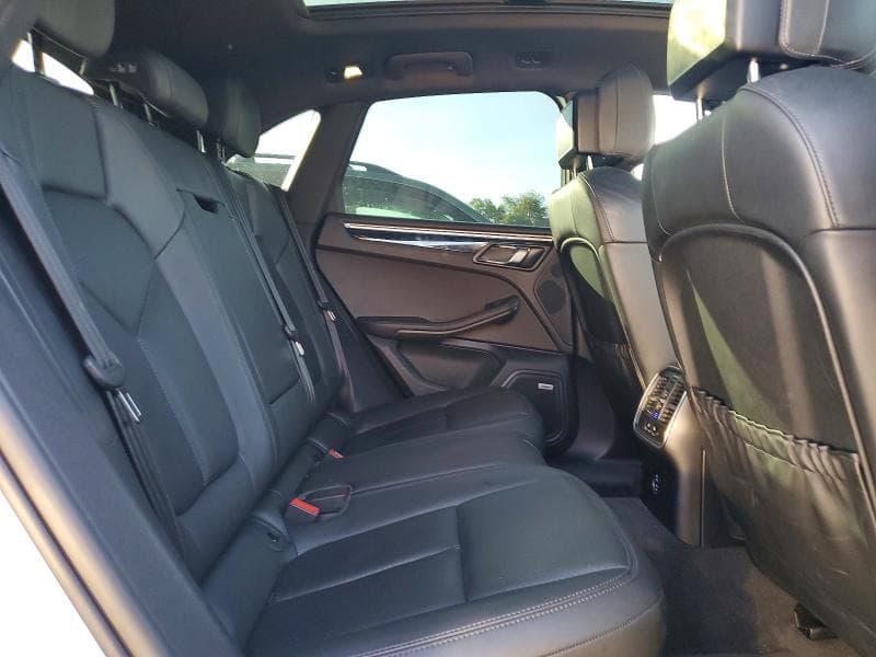 2022 PORSCHE MACAN 10