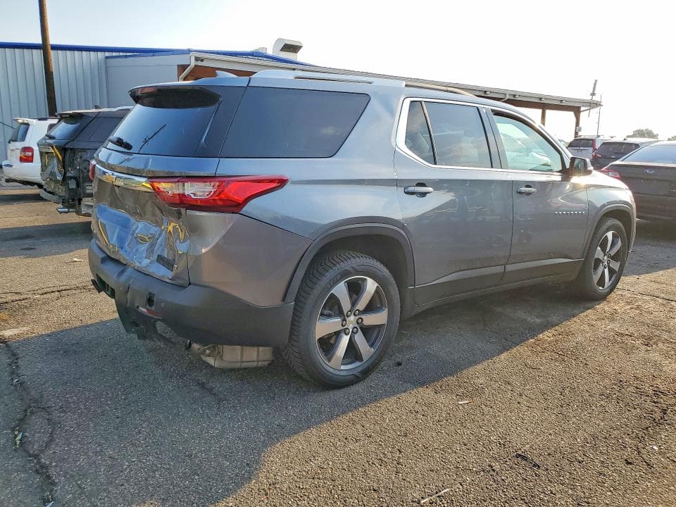 2018 CHEVROLET TRAVERSE LT 3