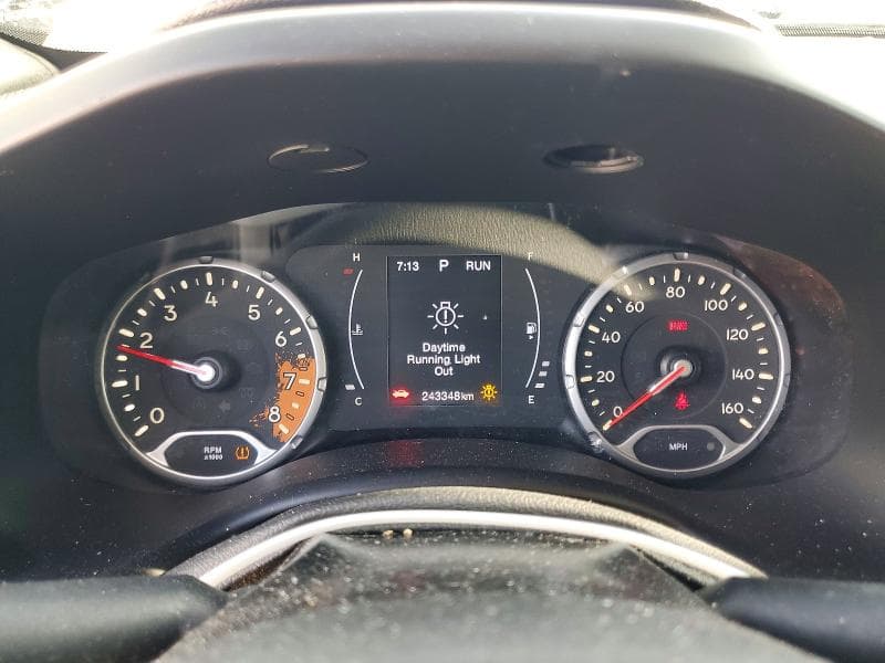 2018 JEEP RENEGADE LATITUDE 9
