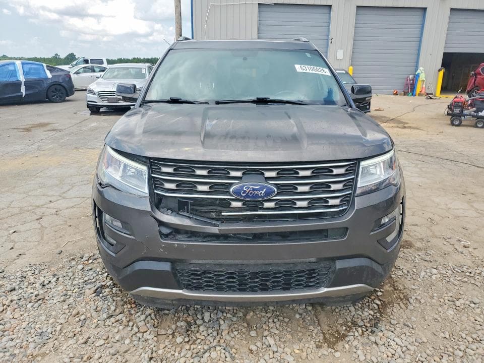 2017 FORD EXPLORER XLT 5
