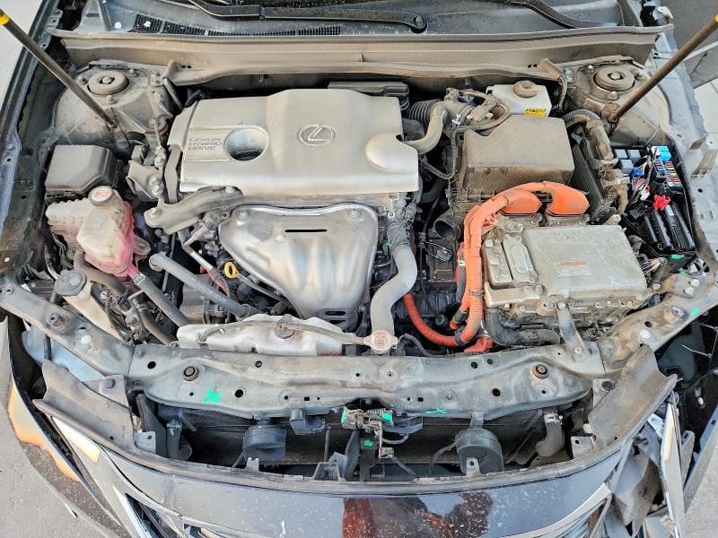 2017 LEXUS ES 300H 11