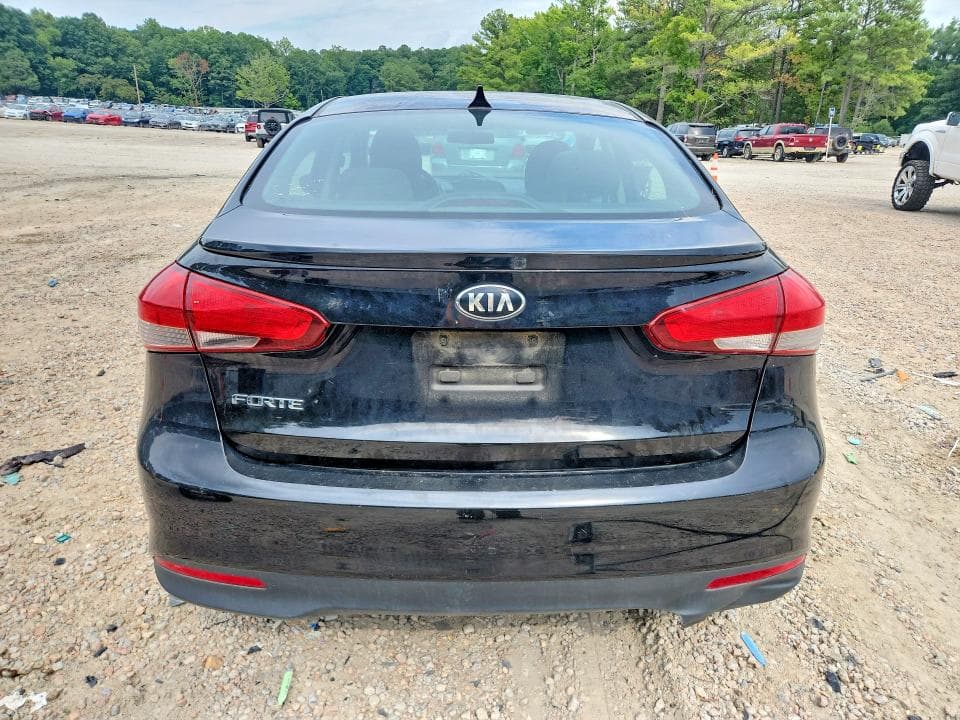 2017 KIA FORTE LX 6