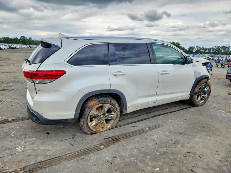 2019 TOYOTA HIGHLANDER LIMITED PLATINUM 3