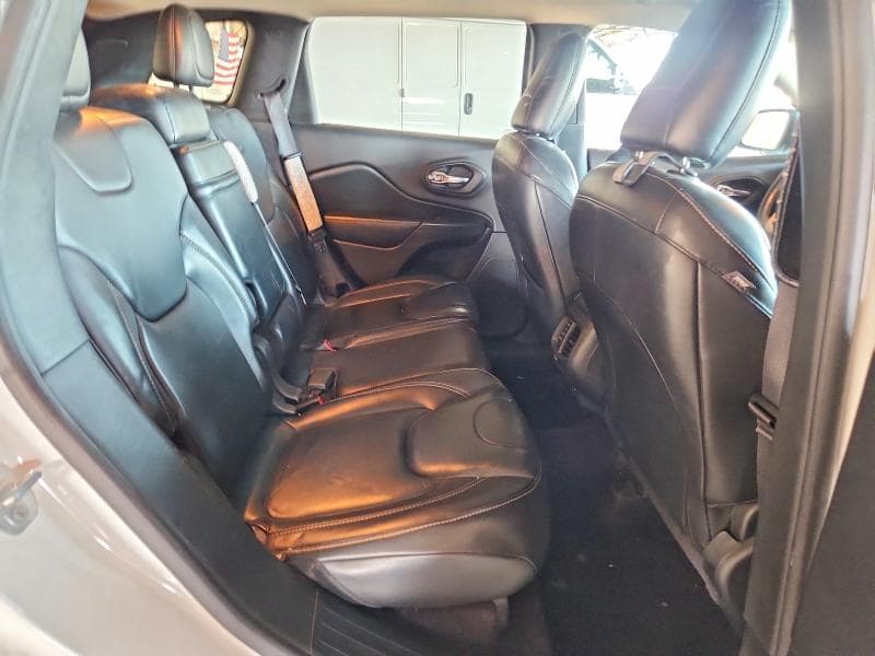 2017 JEEP CHEROKEE LIMITED 11
