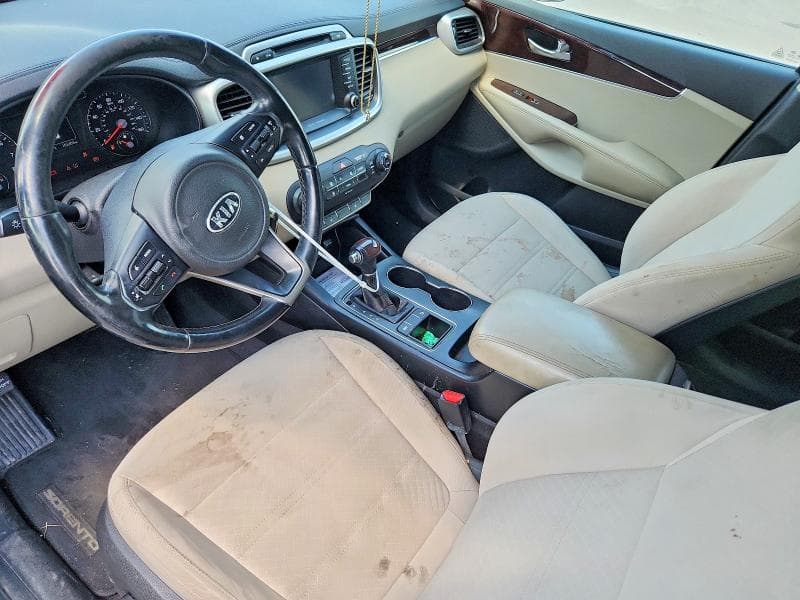 2018 KIA SORENTO LX 8