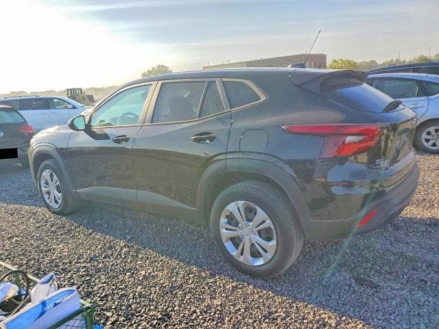 2024 CHEVROLET TRAX LS 2