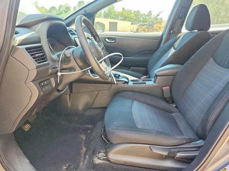 2019 NISSAN LEAF SV 7